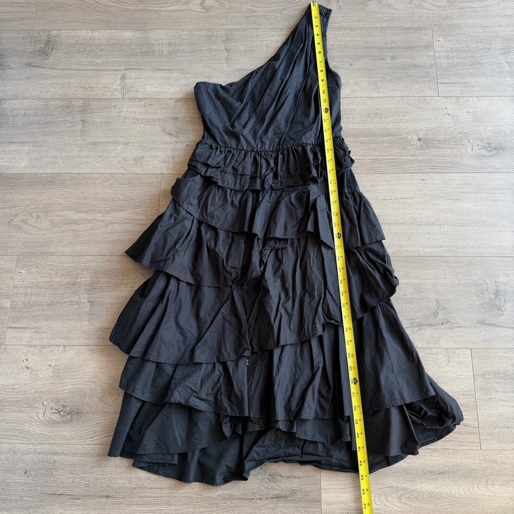 By Anthropologie One-Shoulder Tiered Midi Dress - side zip - size 4 - black - Picture 6 of 7